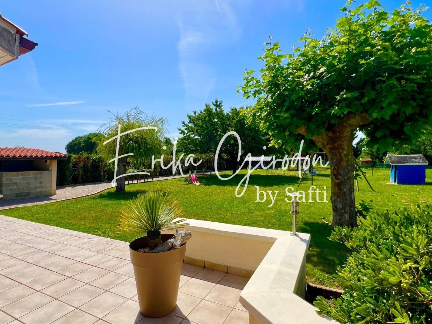 Maison à vendre - 5 pièces - 150m2 - Niévroz (01120)