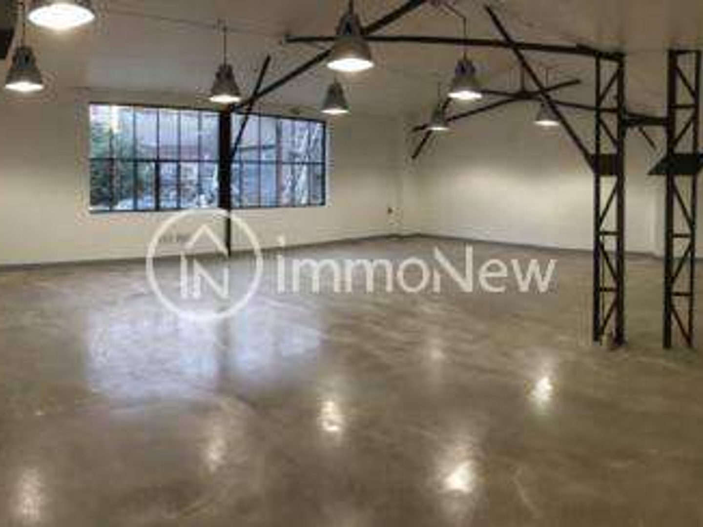 Locaux à vendre - 10 pièces - 620m2 - Ivry-Sur-Seine (94200)