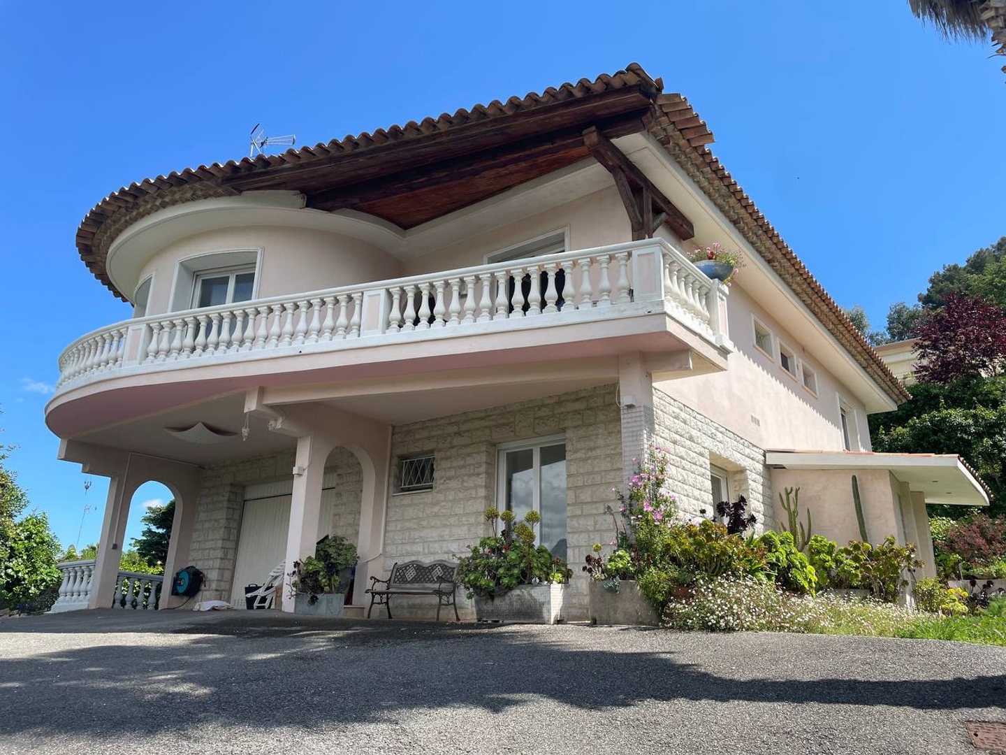 Maison à vendre - 9 pièces - 269m2 - Vence (06140)