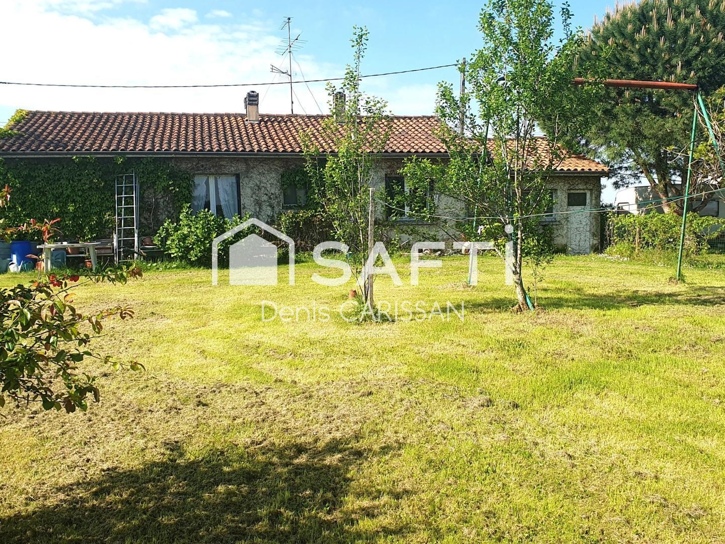 Maison à vendre - 5 pièces - 85m2 - Faux (24560)