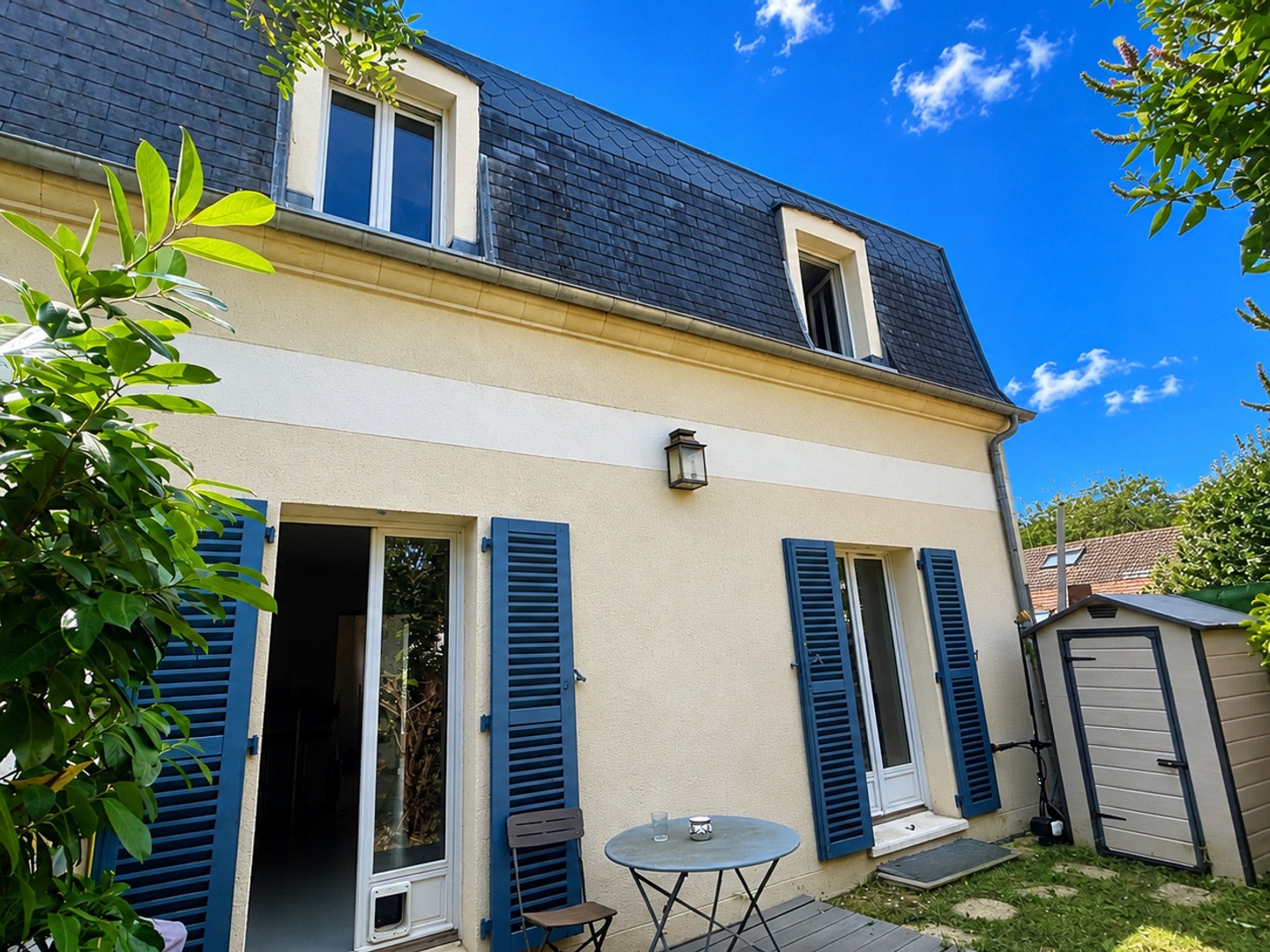 Maison à vendre - 8 pièces - 140m2 - Mantes-La-Jolie (78200)