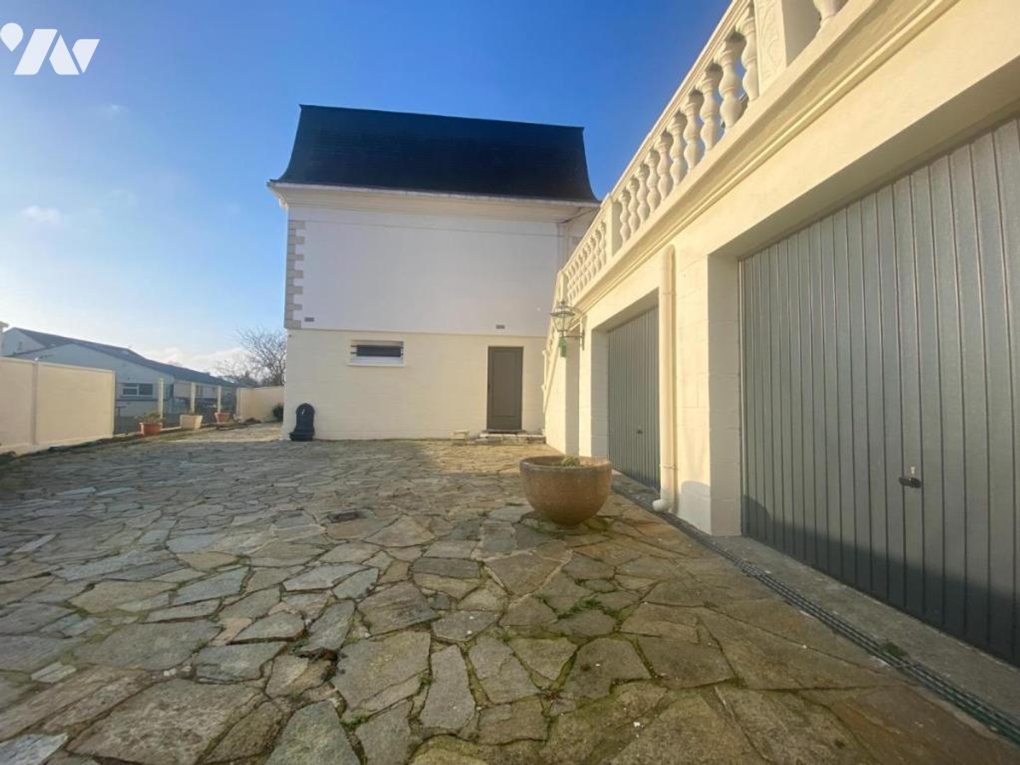 Maison à vendre - 7 pièces - 213m2 - Lillebonne (76170)