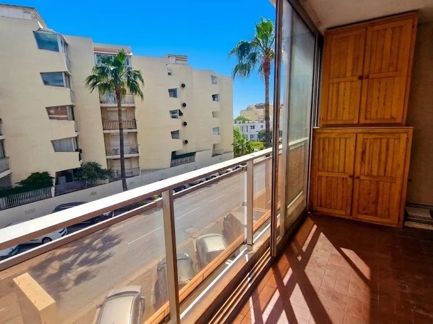 S LAURENT FI TERRASSE SUD PROX PLAGES CAP300