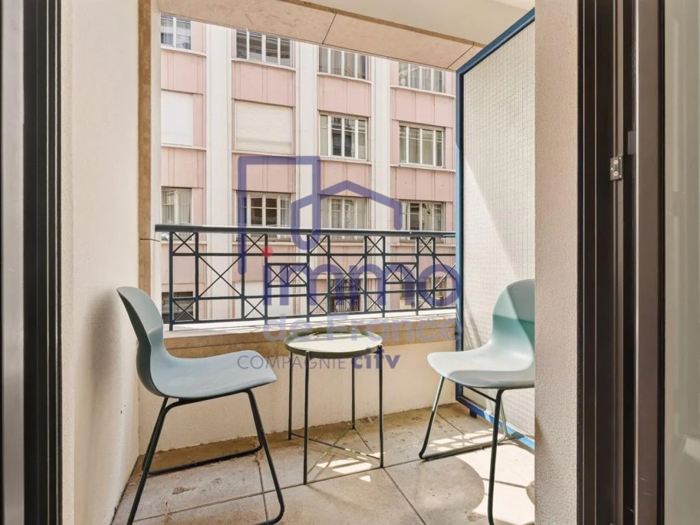 Appartement à vendre - 2 pièces - 52m2 - Lyon 6e (69006)