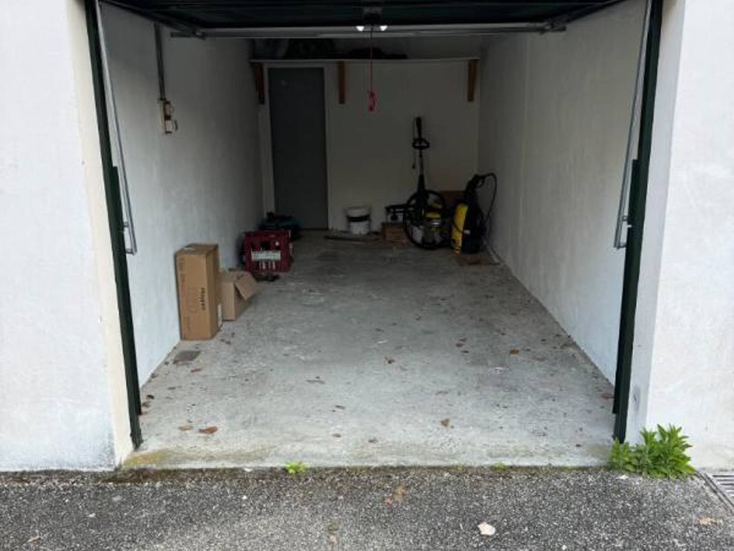 Parking / garage / box à vendre - 14m2 - Écully (69130)