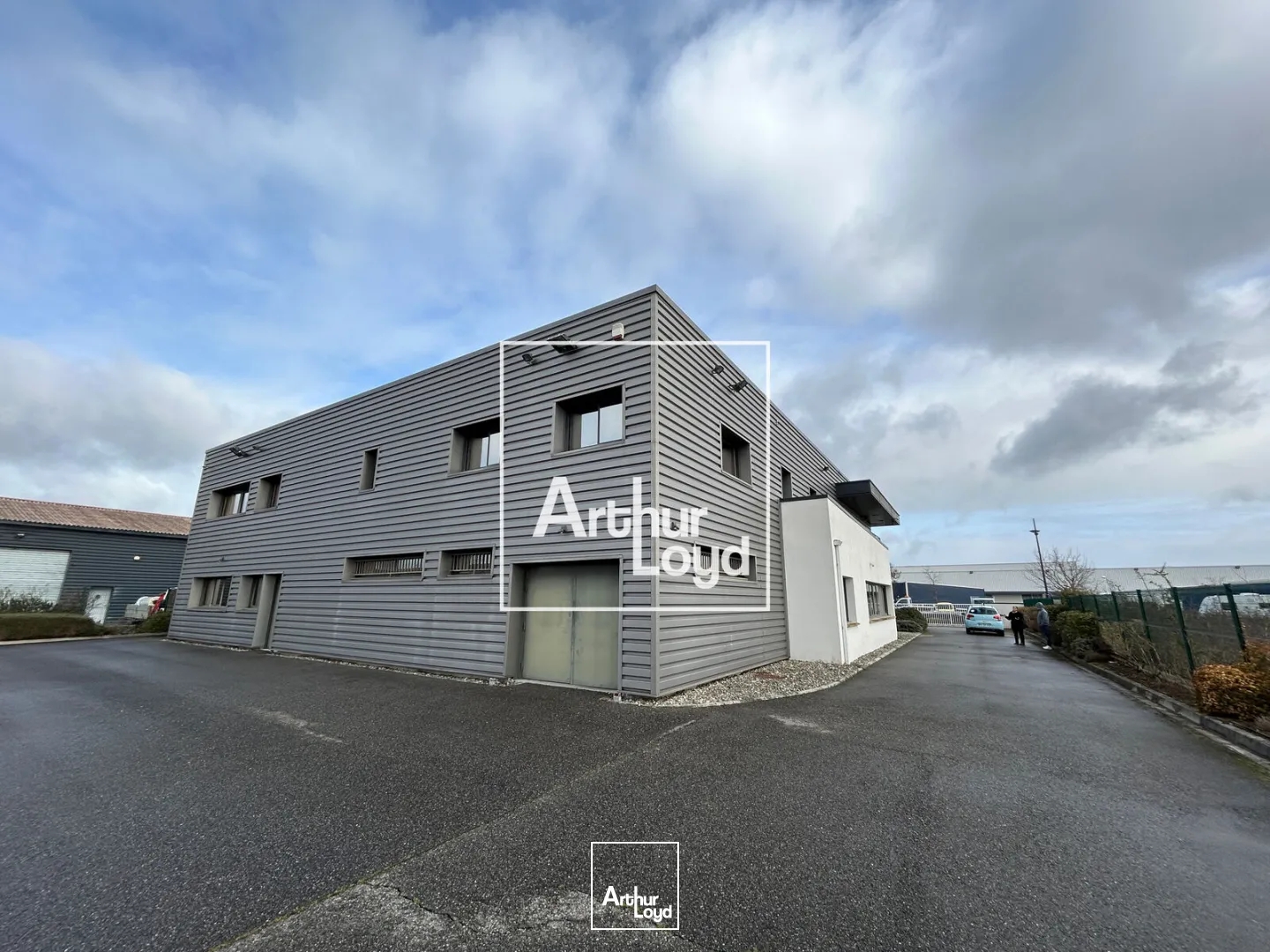 Immeuble à vendre - 949m2 - Plaisance-Du-Touch (31830)
