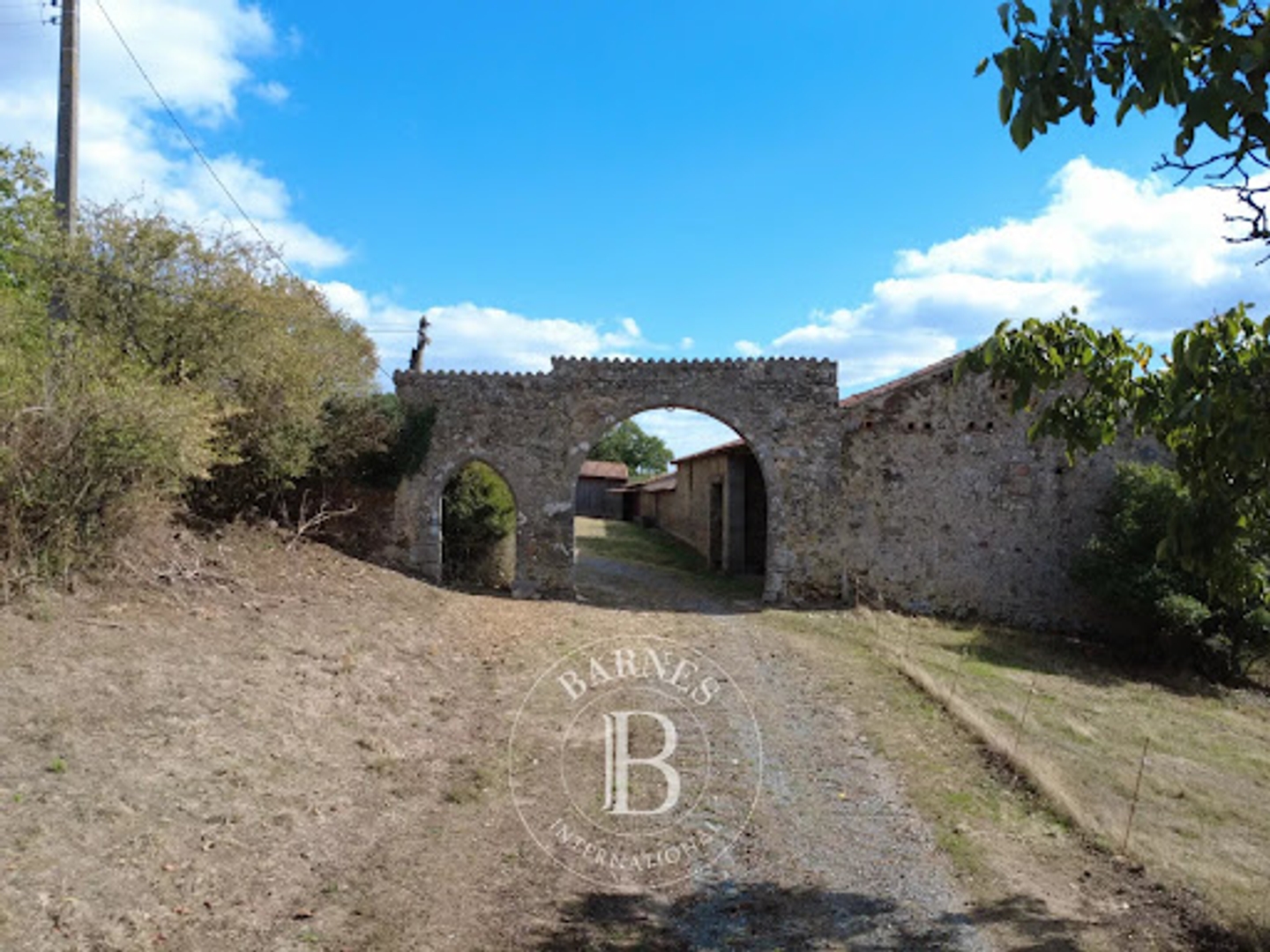 Maison à vendre - 10 pièces - 500m2 - Les Herbiers (85500)