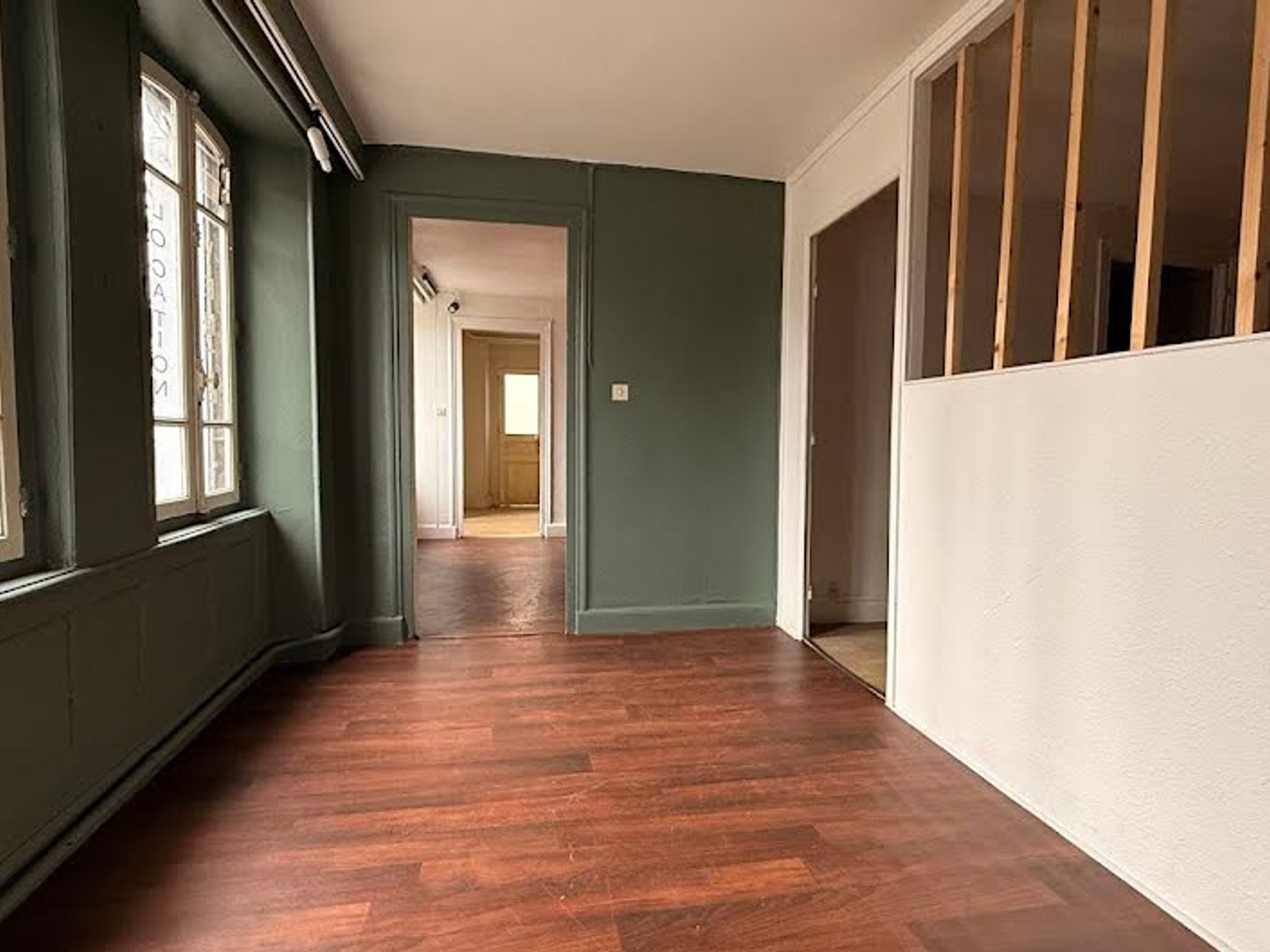 Local 75 m²