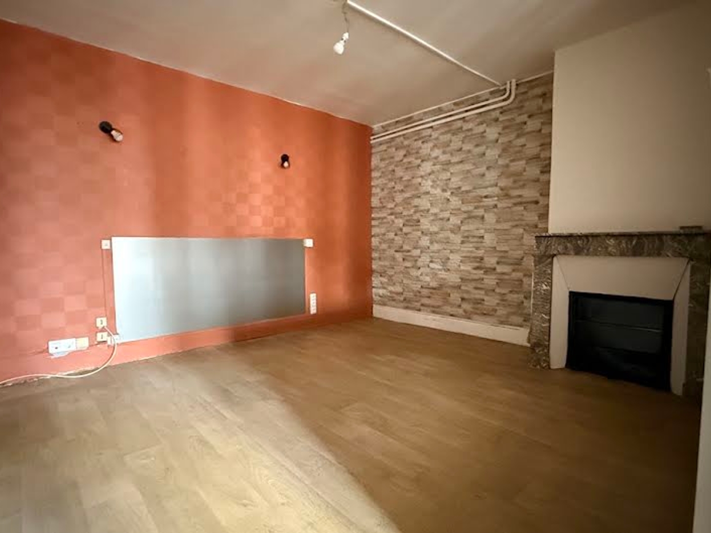 Locaux à vendre - 75m2 - Clermont-Ferrand (63000)