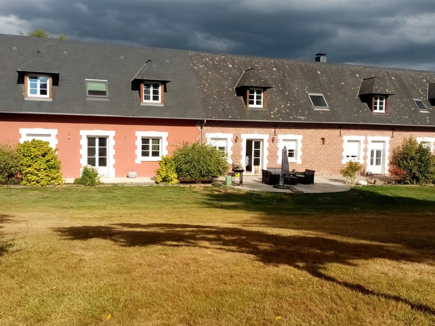 Maison 8 pièces 256 m²