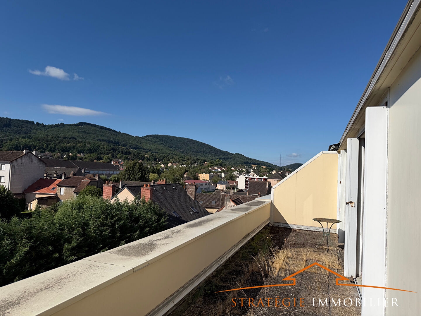 Appartement à vendre - 2 pièces - 68m2 - Autun (71400)