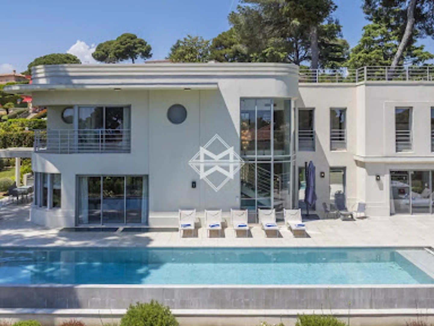 Maison à vendre - 10 pièces - 416m2 - Antibes (06600)