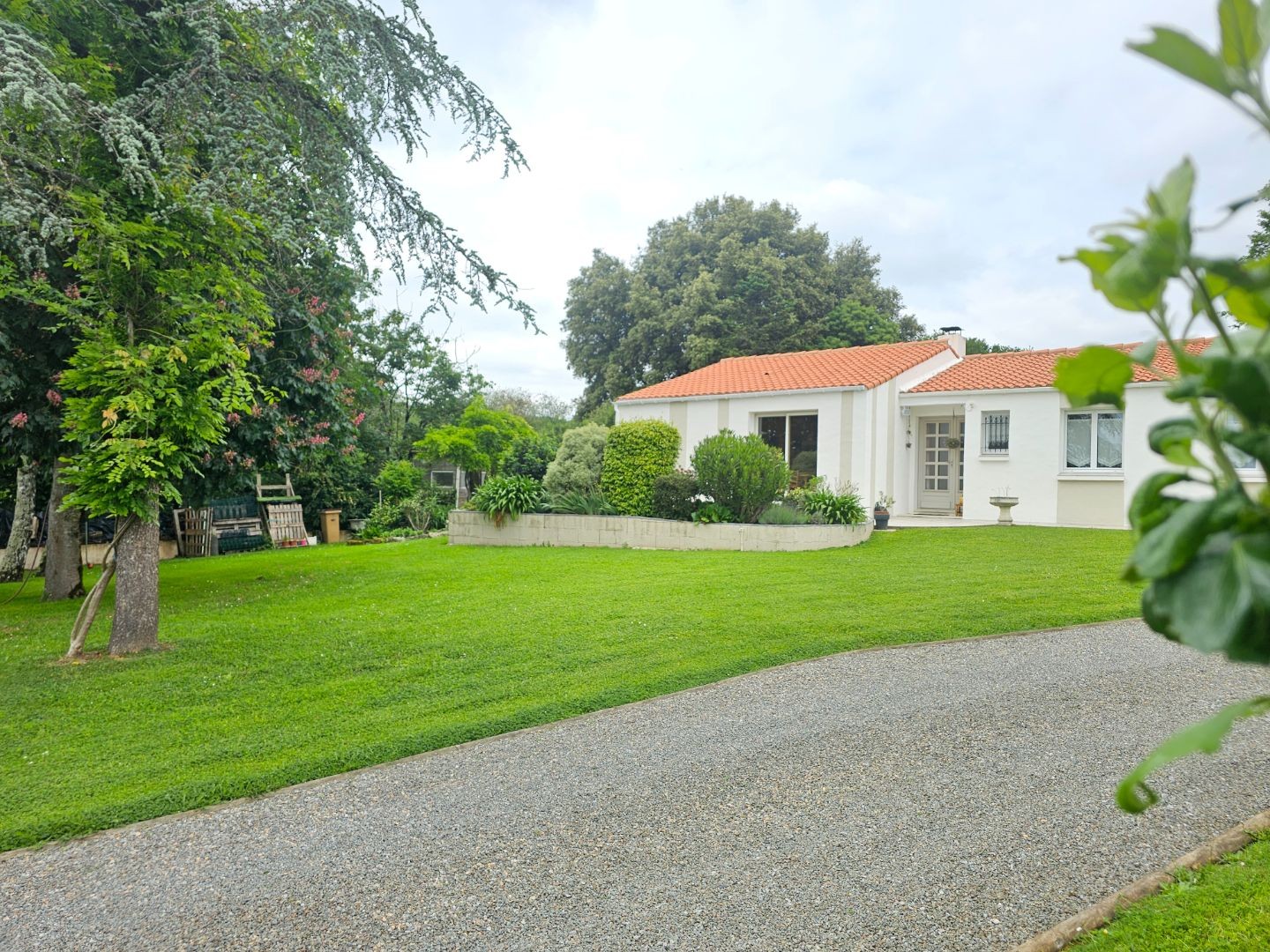 Maison familiale 151 m² avec garage indépendant de 60 m²