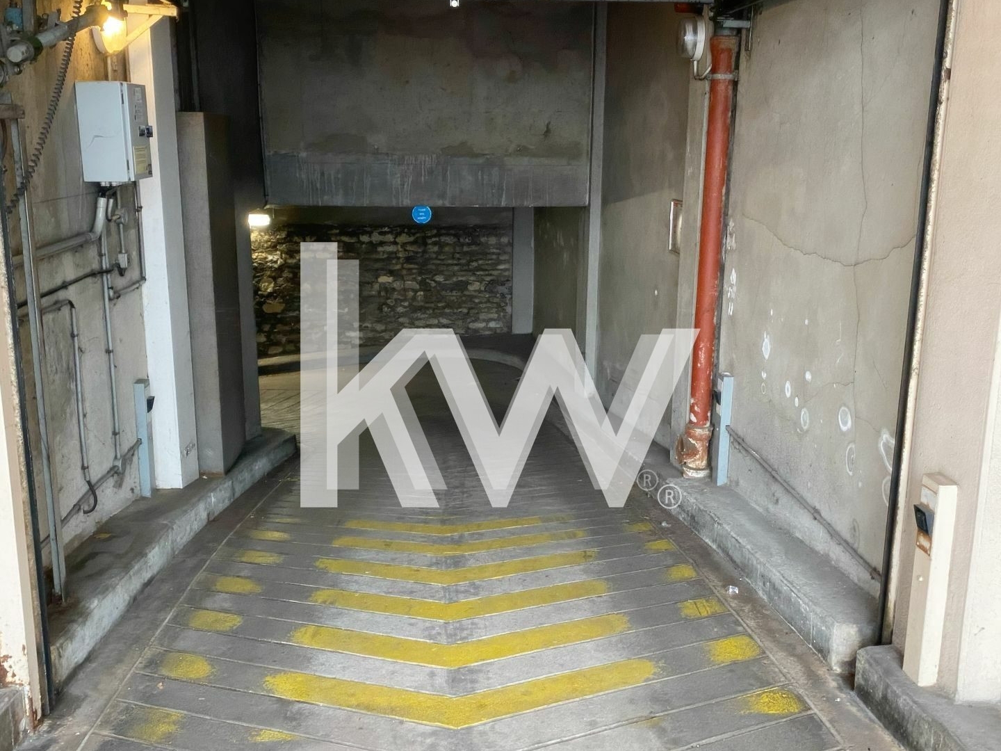 Parking / garage / box à vendre - 24m2 - Montrouge (92120)