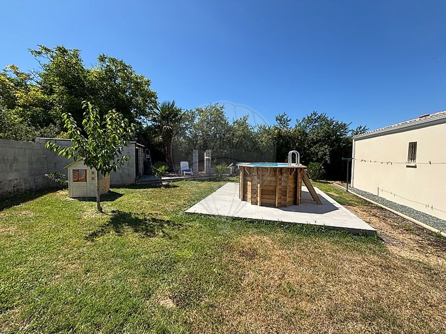Maison à vendre - 4 pièces - 114m2 - Saint-Sulpice-De-... (17200)