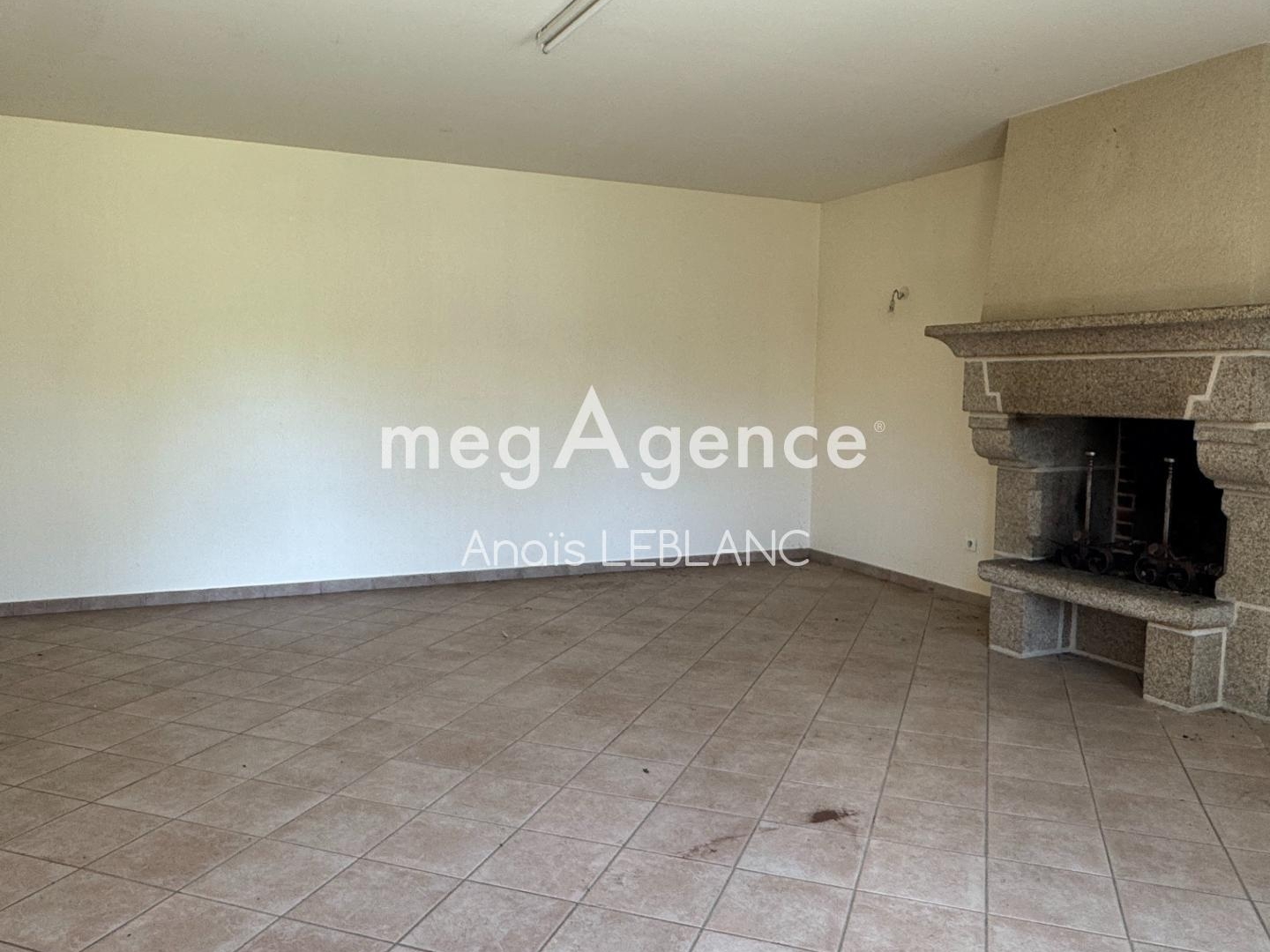 Maison à vendre - 2 pièces - 67m2 - Lassay-Les-Châteaux (53110)