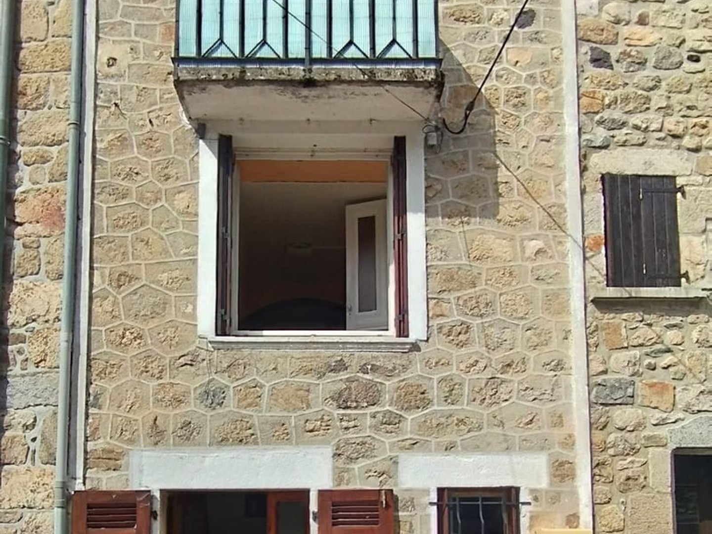 Maison pierres au calme