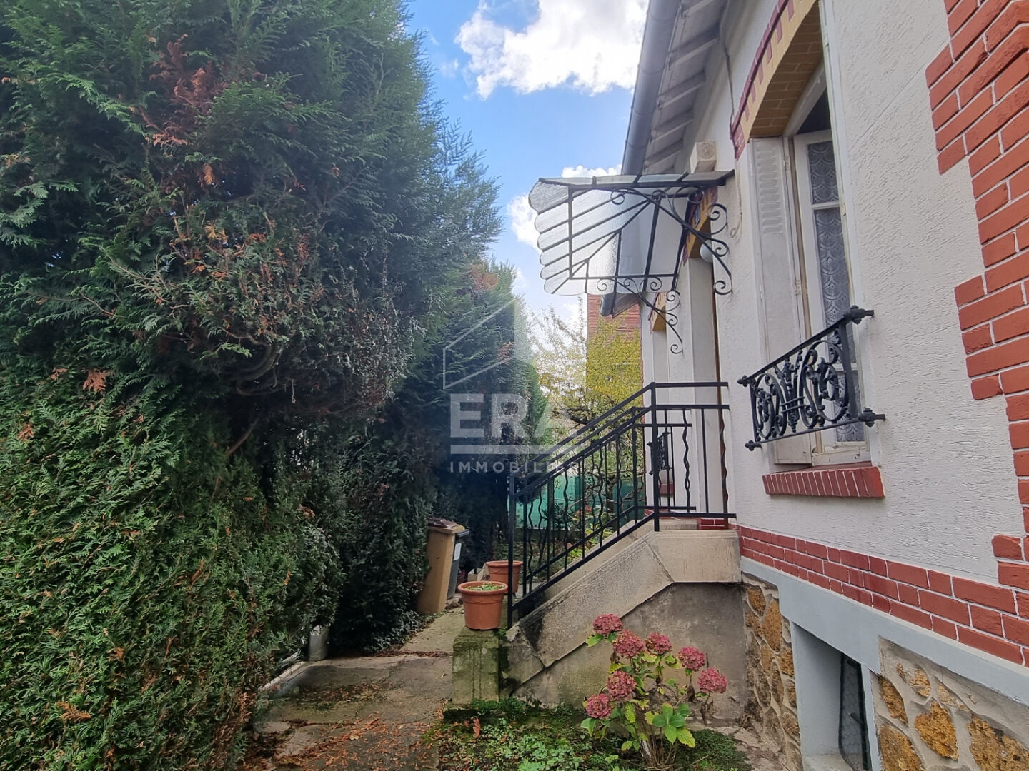 Maison à vendre - 5 pièces - 85m2 - Neuilly-Sur-Marne (93330)
