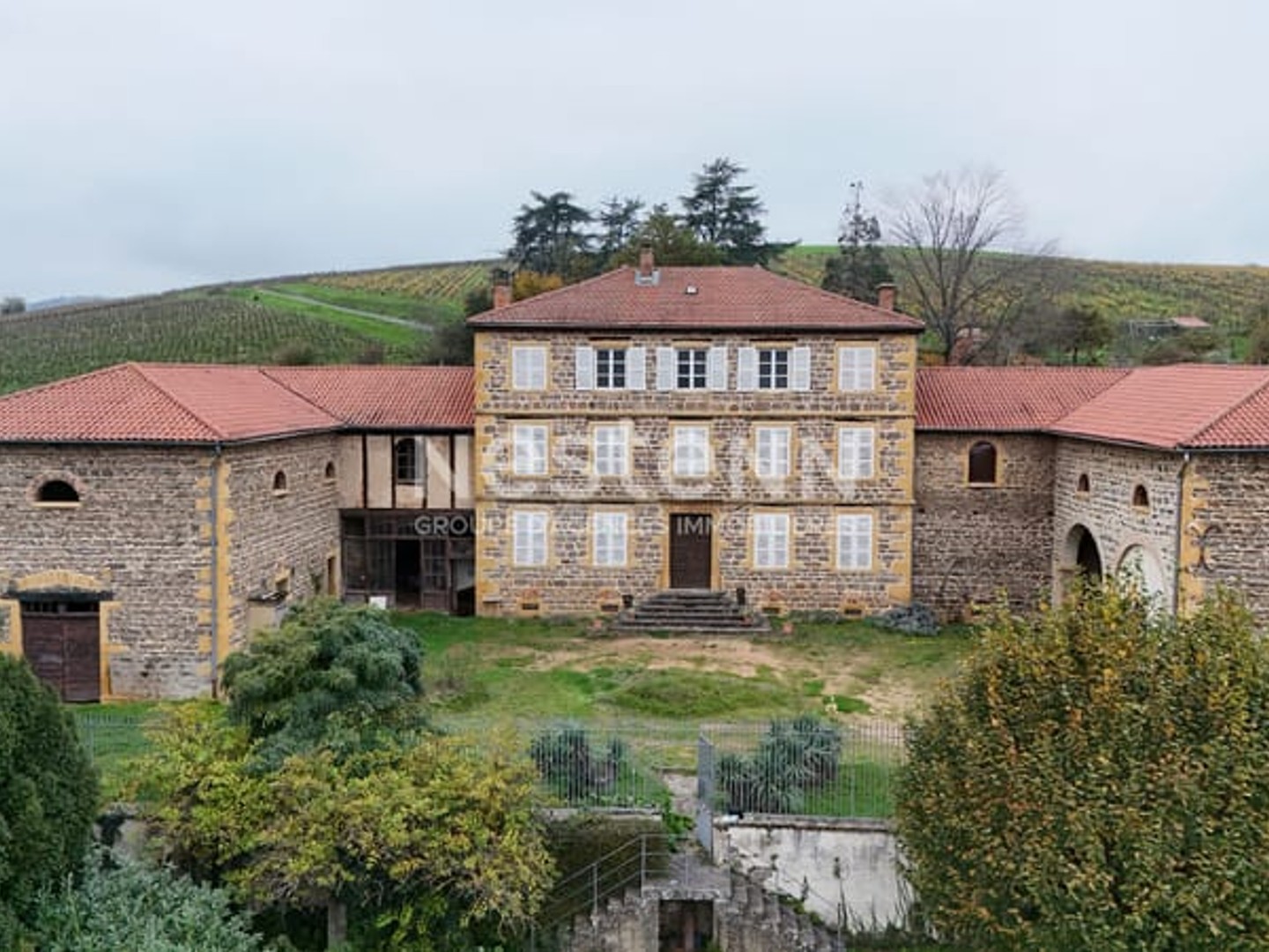 Maison 6 pièces 250 m²