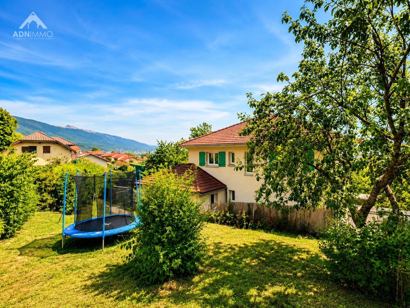 Maison à vendre - 5 pièces - 156m2 - Collonges (01550)