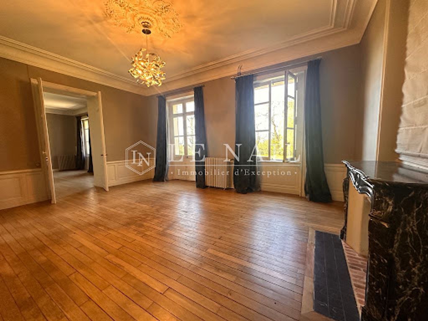 Maison à vendre - 12 pièces - 374m2 - Loiré (49440)