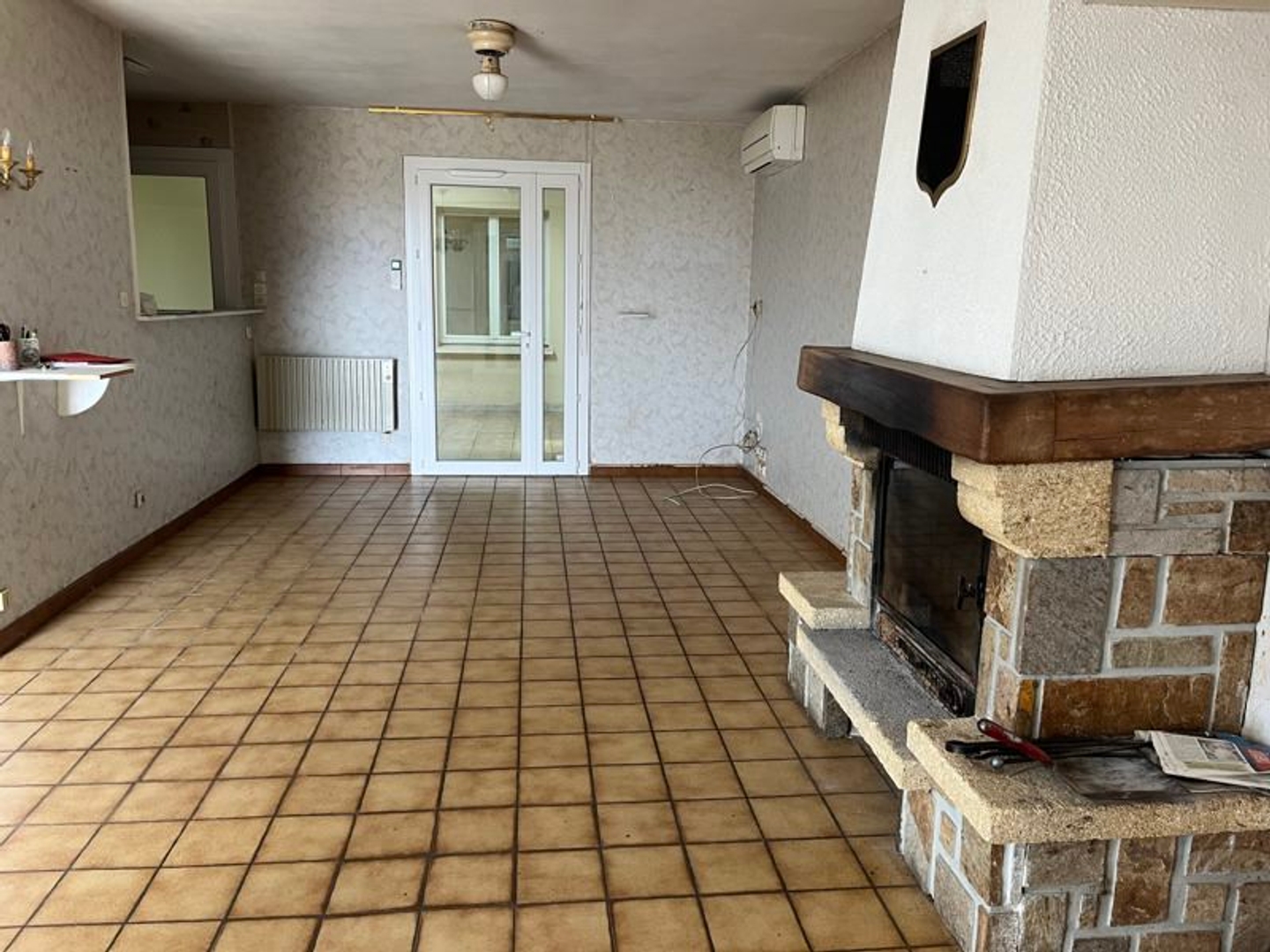 Maison à vendre - 5 pièces - 147m2 - Bonnes (16390)