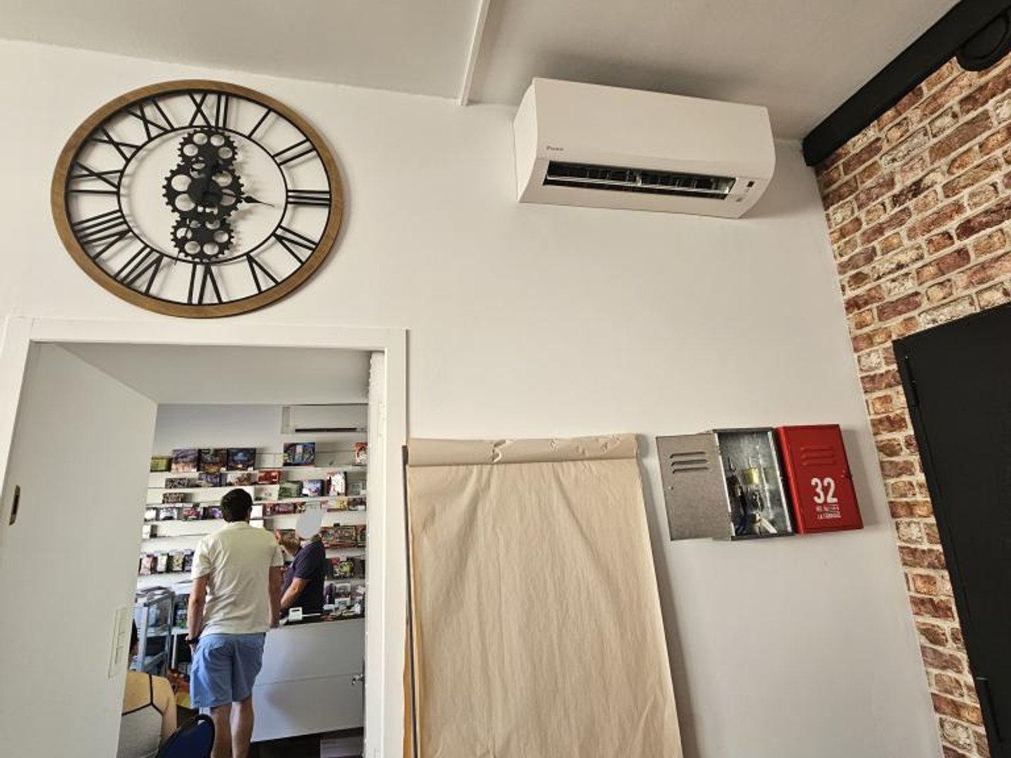Locaux à vendre - 2 pièces - 46m2 - Antibes (06600)