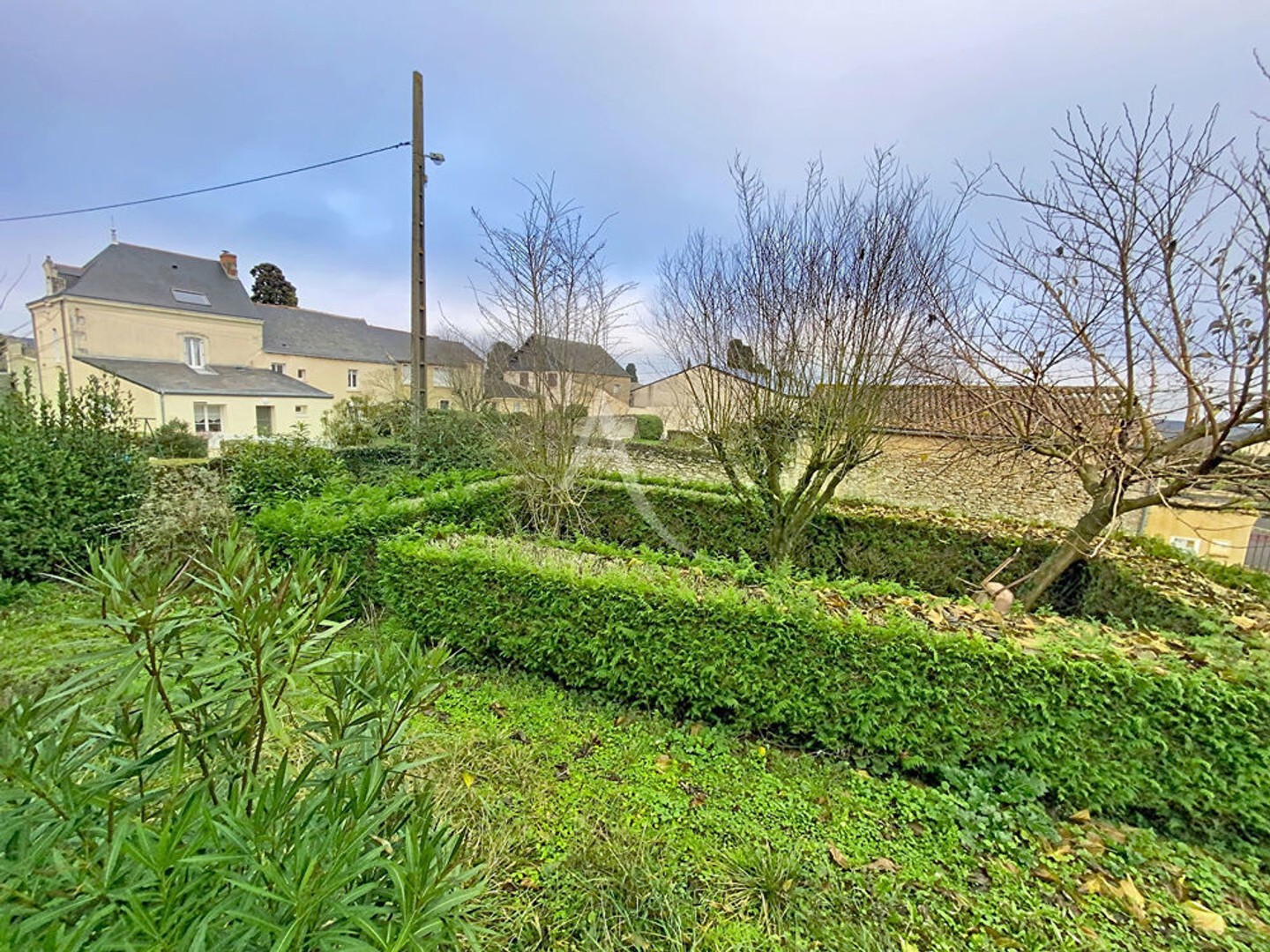 Immeuble à vendre - 6 pièces - 197m2 - Terranjou (49540)