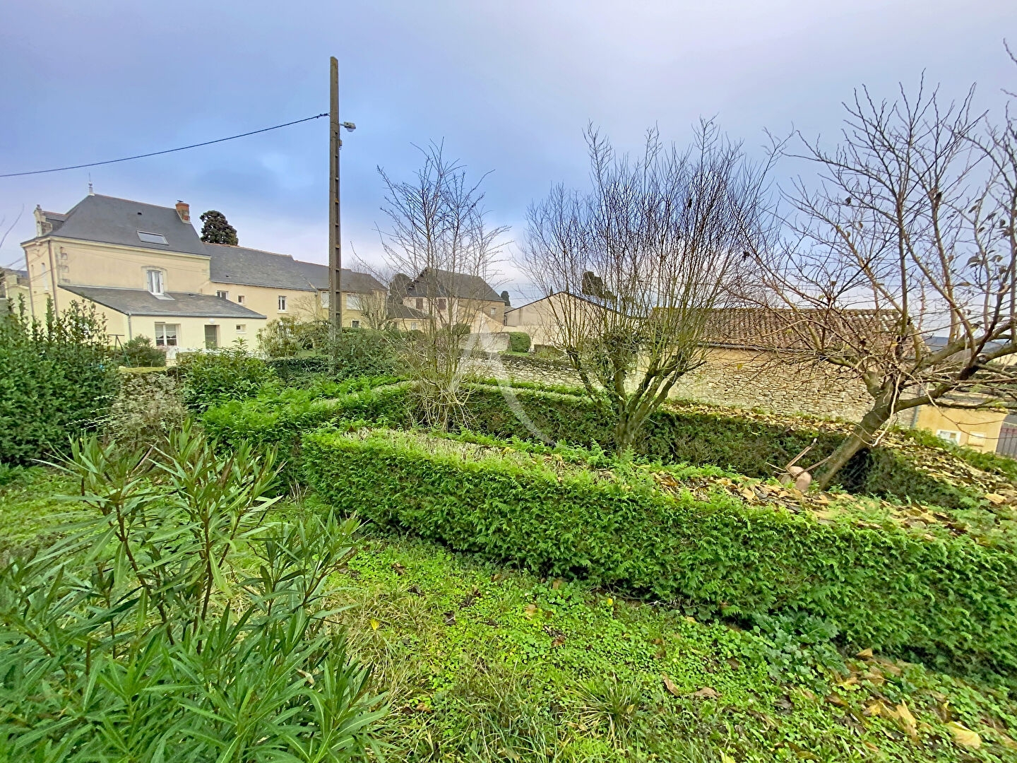 Immeuble à vendre - 6 pièces - 197m2 - Terranjou (49540)