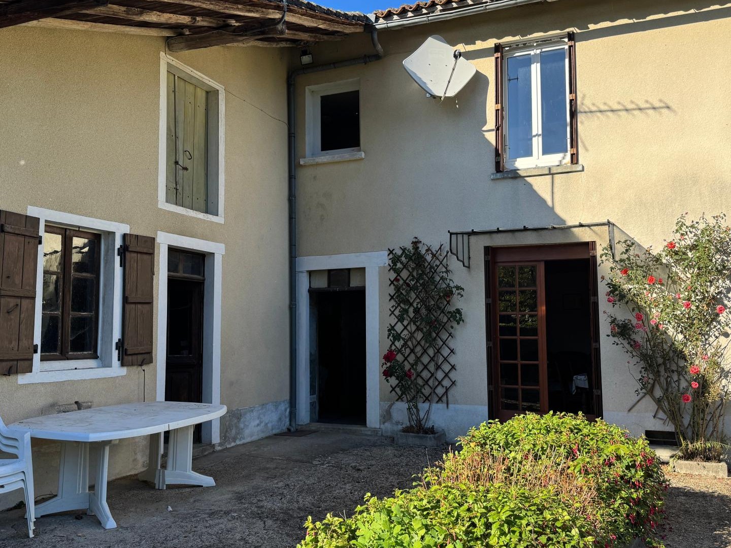 Maison à vendre - 5 pièces - 126m2 - Les Salles-Lavaug... (87440)
