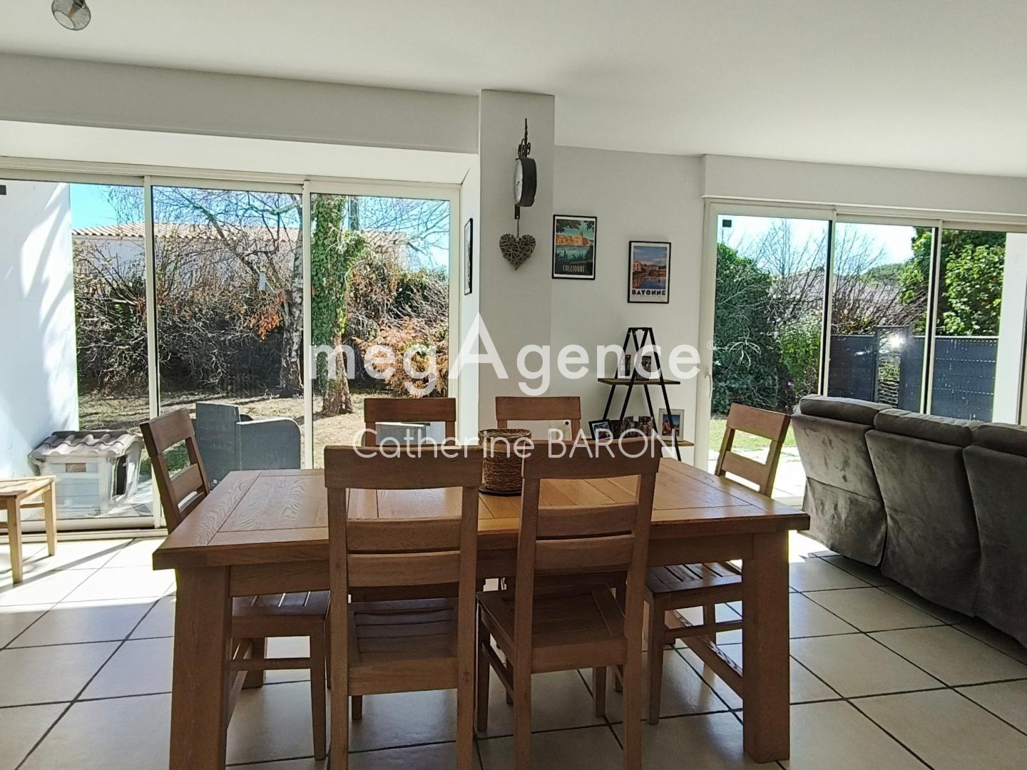 Maison à vendre - 6 pièces - 187m2 - Châteaubernard (16100)