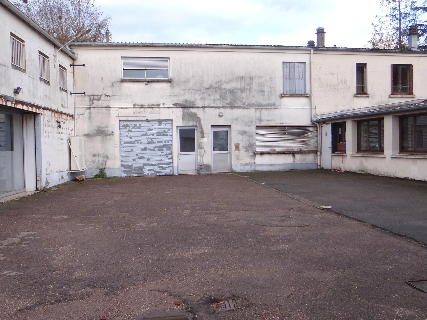 Magasin à vendre - 7 pièces - 800m2 - Chaumont (52000)
