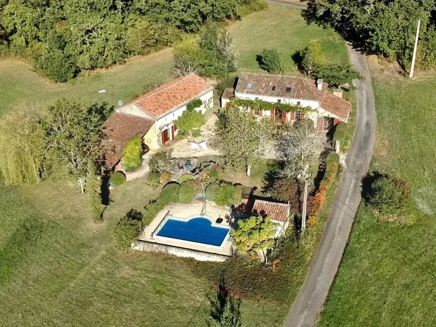 Maison à vendre - 8 pièces - 184m2 - Puy-L'évêque (46700)