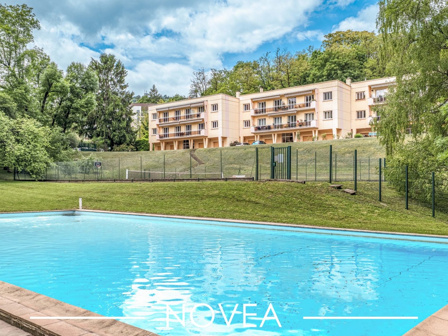 Bel appartement familiale dans résidence avec piscine et tennis