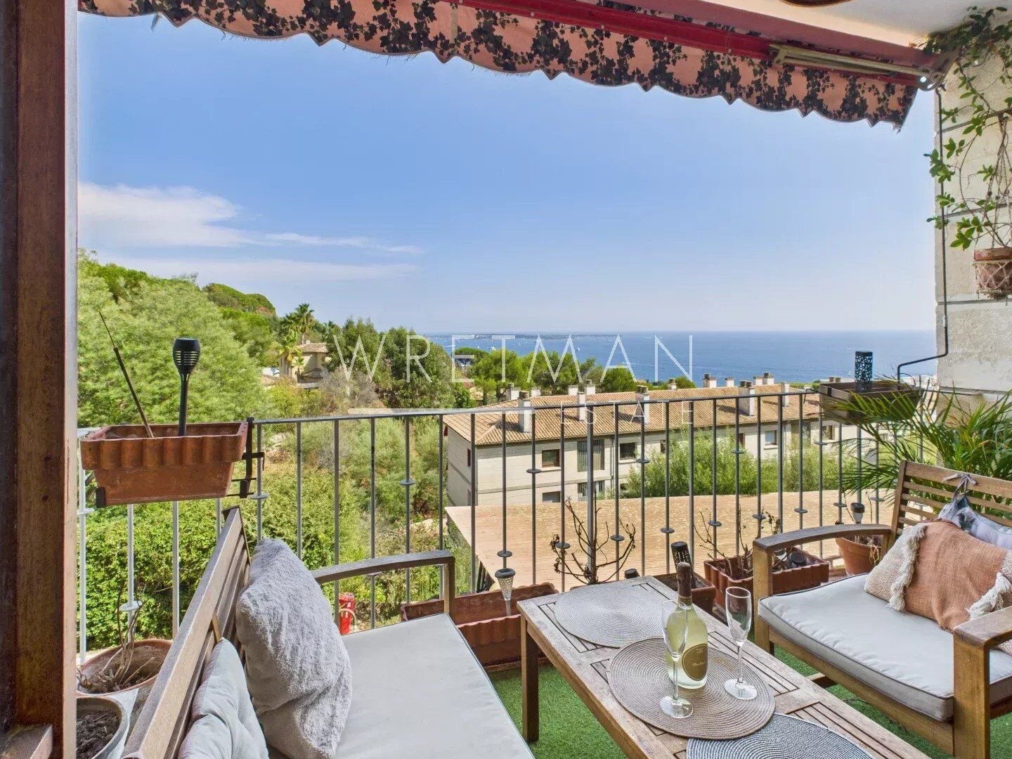 Spacieux 4 Pièces avec Exceptionnelle vue Mer Panoramique - Cann