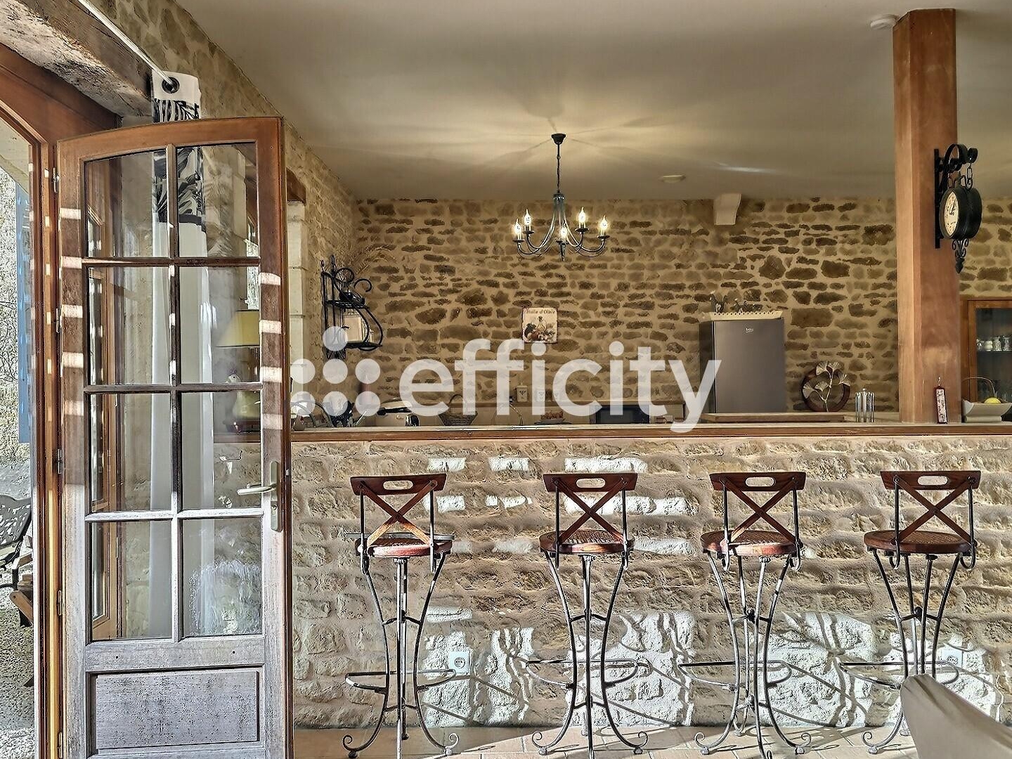 Maison à vendre - 6 pièces - 204m2 - Loulay (17330)