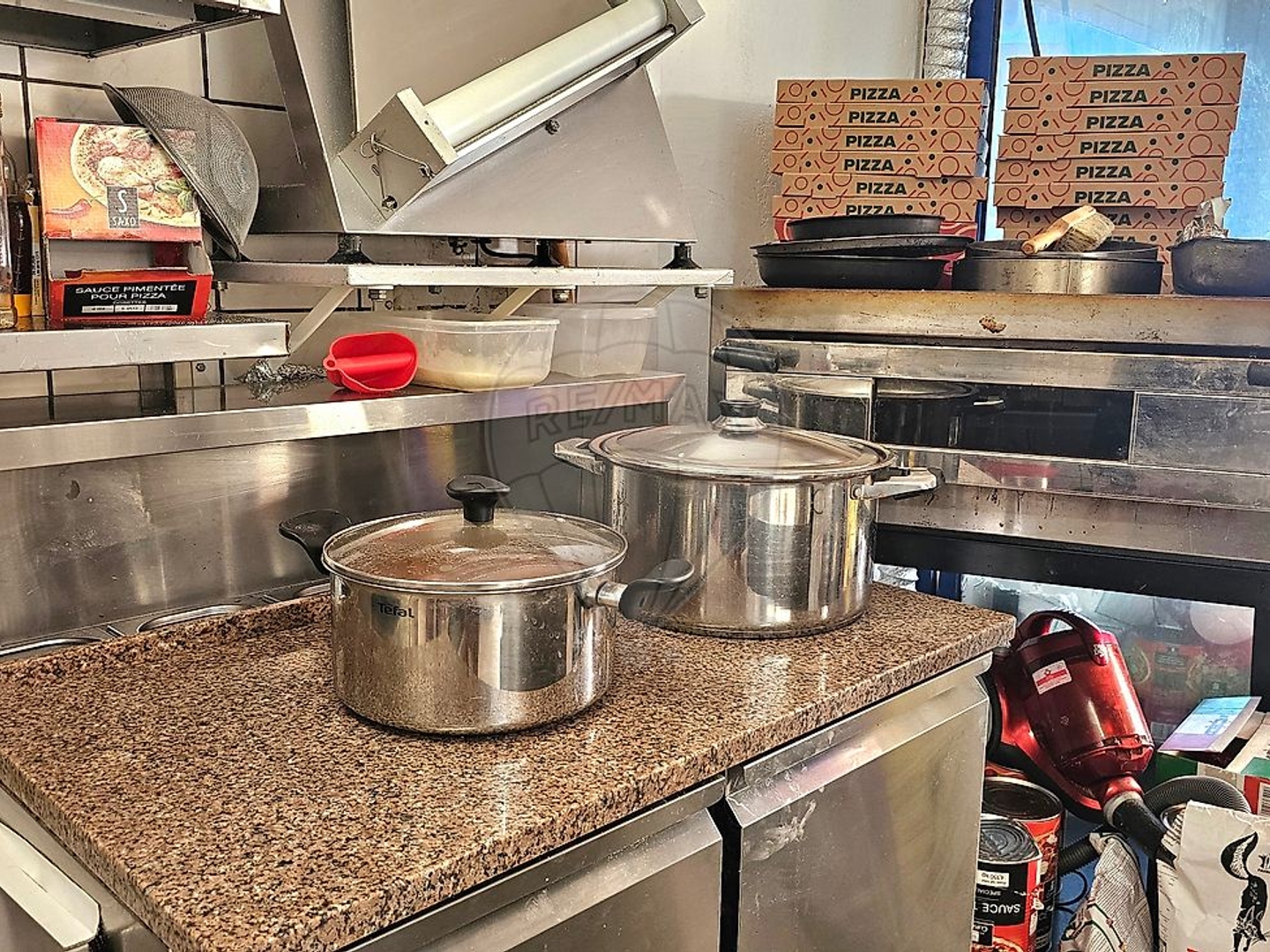 Magasin à vendre - 30m2 - Sainte-Marie-La-Mer (66470)