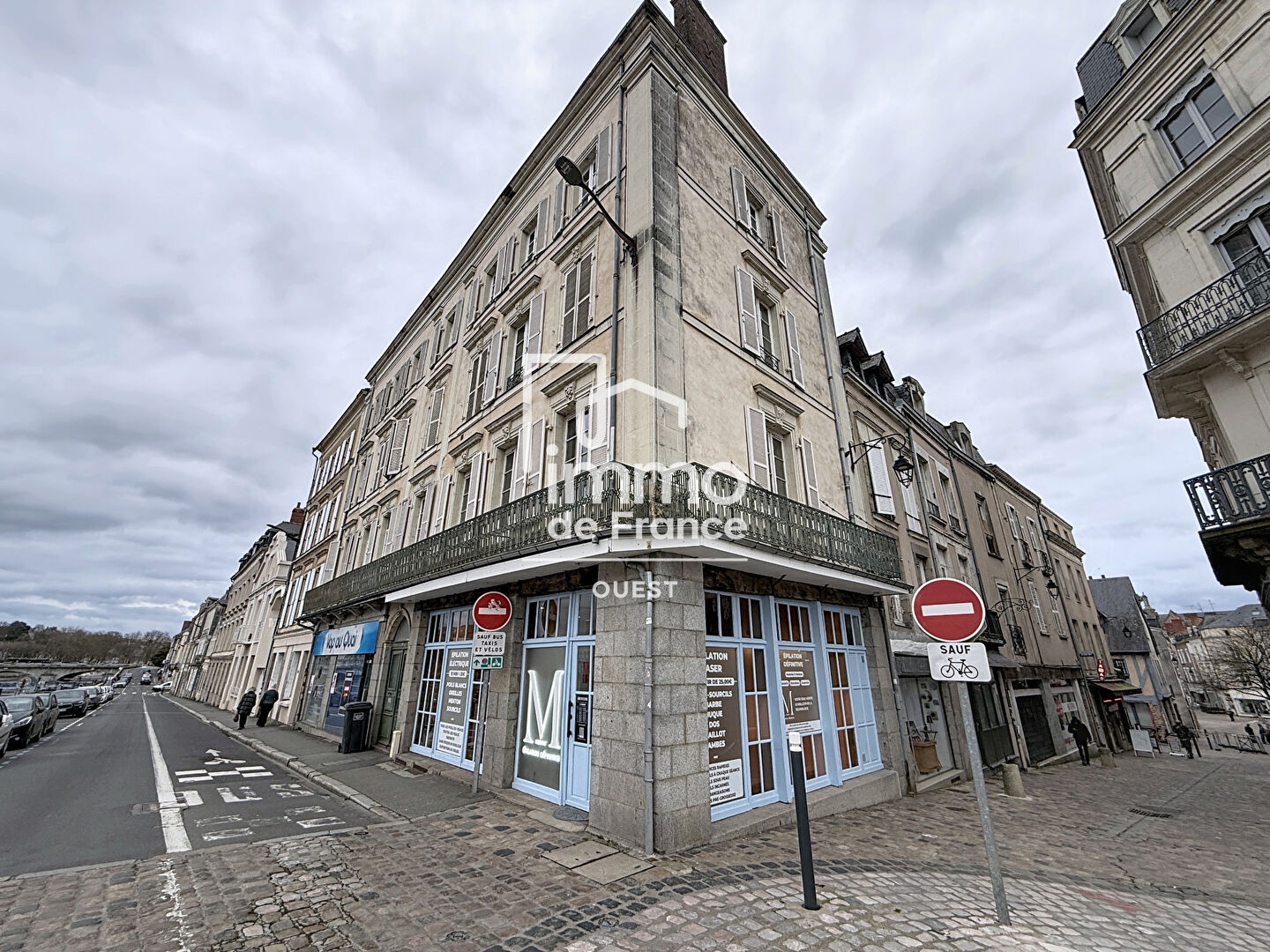 Locaux à vendre - Laval (53000)