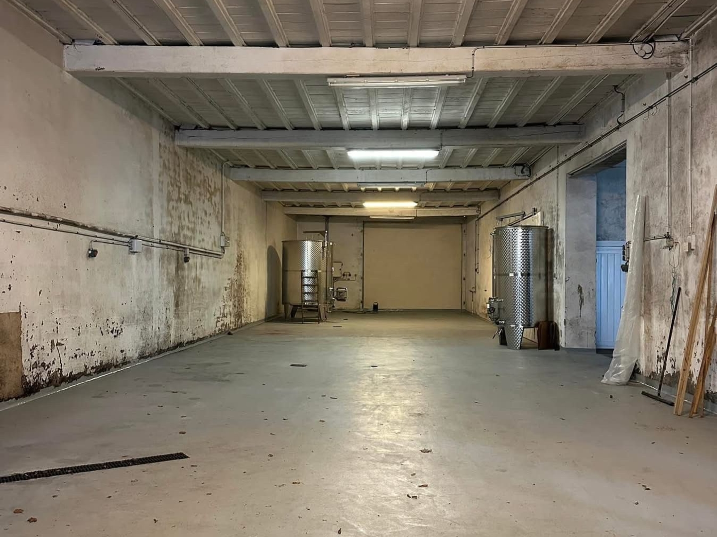 Maison à vendre - 5 pièces - 1200m2 - Nuits-Saint-Georges (21700)