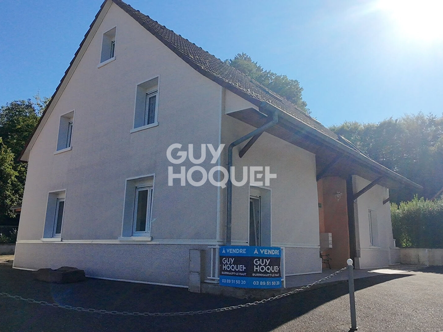Maison de 8 pièces 178 M² + 3 garages à Anjoutey