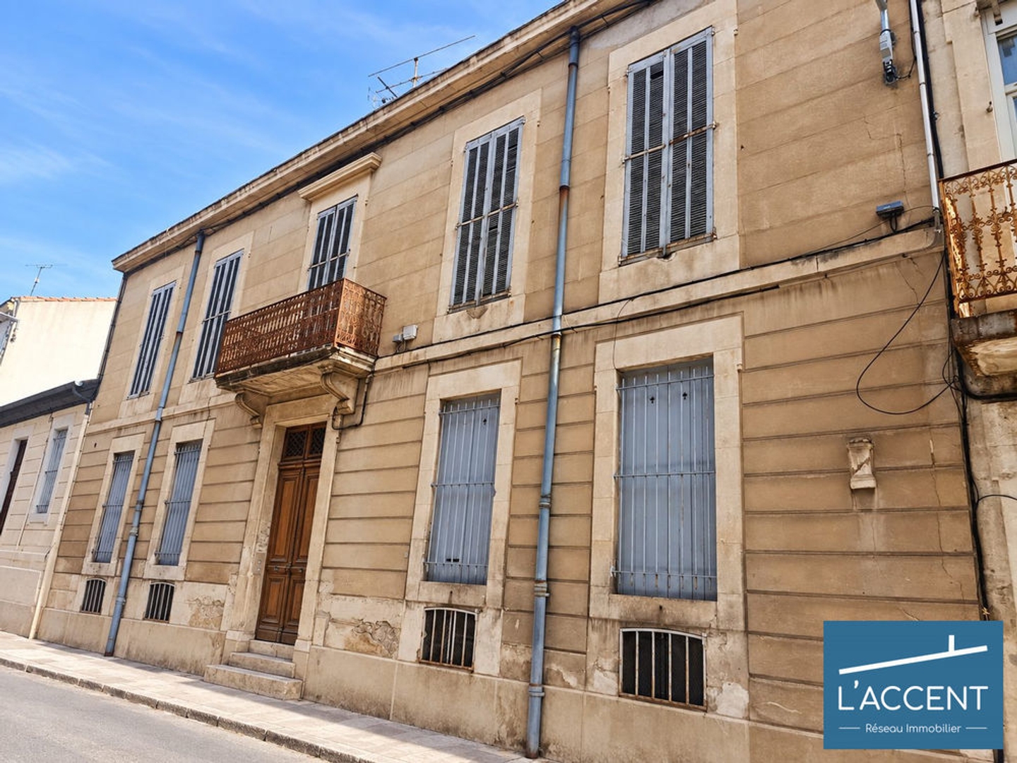 IMMEUBLE À RÉNOVER DANS UN QUARTIER RECHERCHÉ
