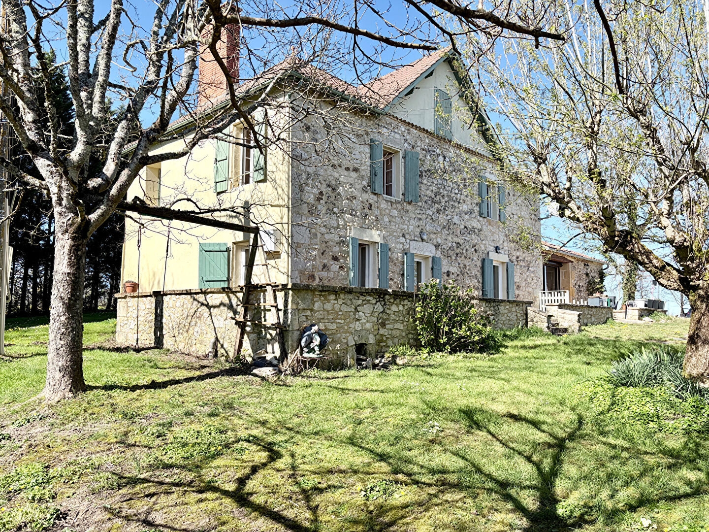 Immeuble à vendre - 17 pièces - 375m2 - Villeréal (47210)