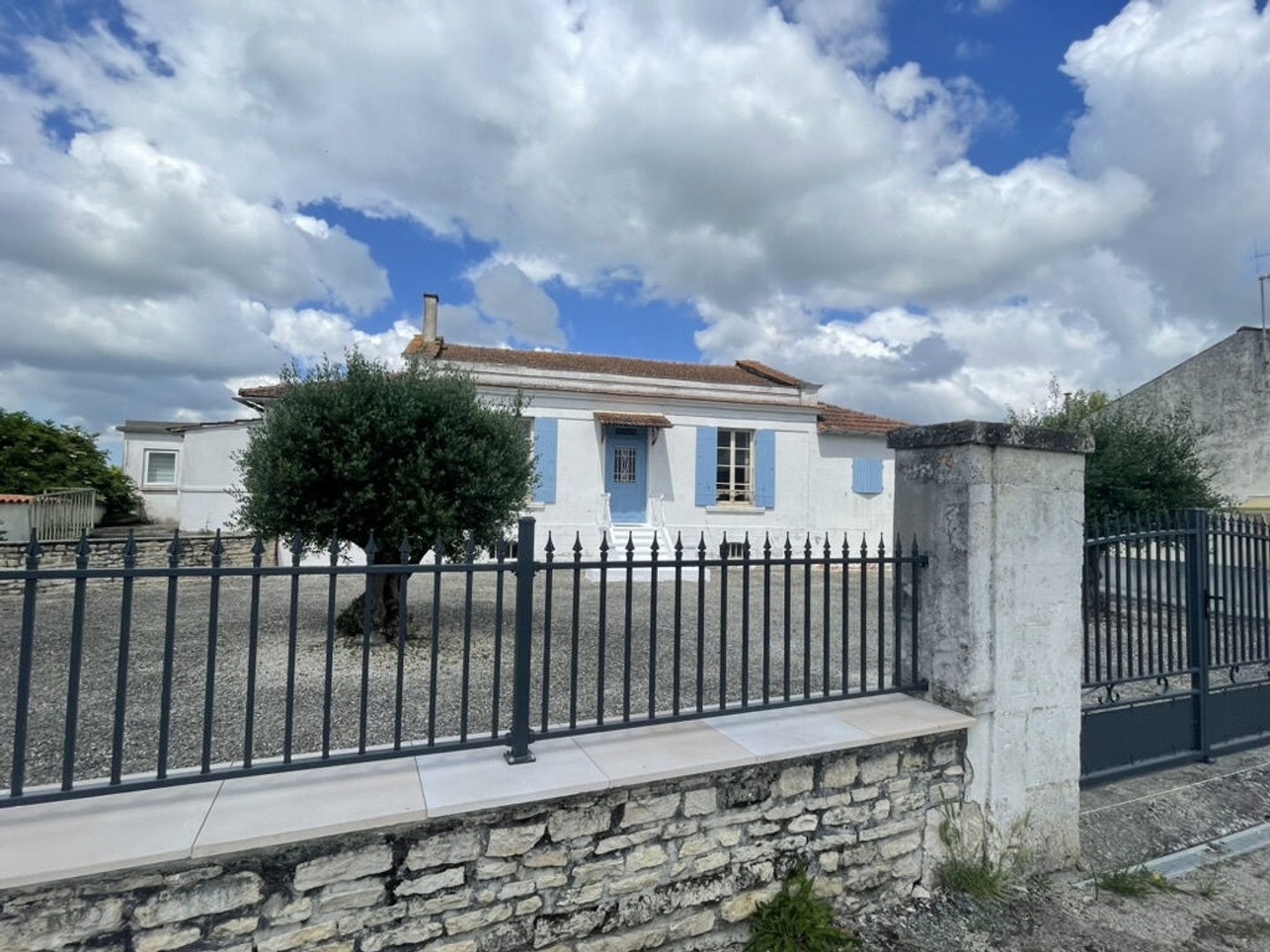 Maison à vendre - 8 pièces - 135m2 - Muron (17430)