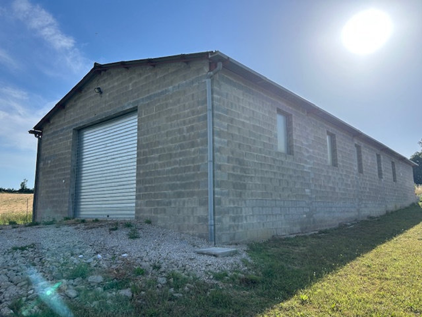 Parking / garage / box à vendre - 240m2 - Réalville (82440)