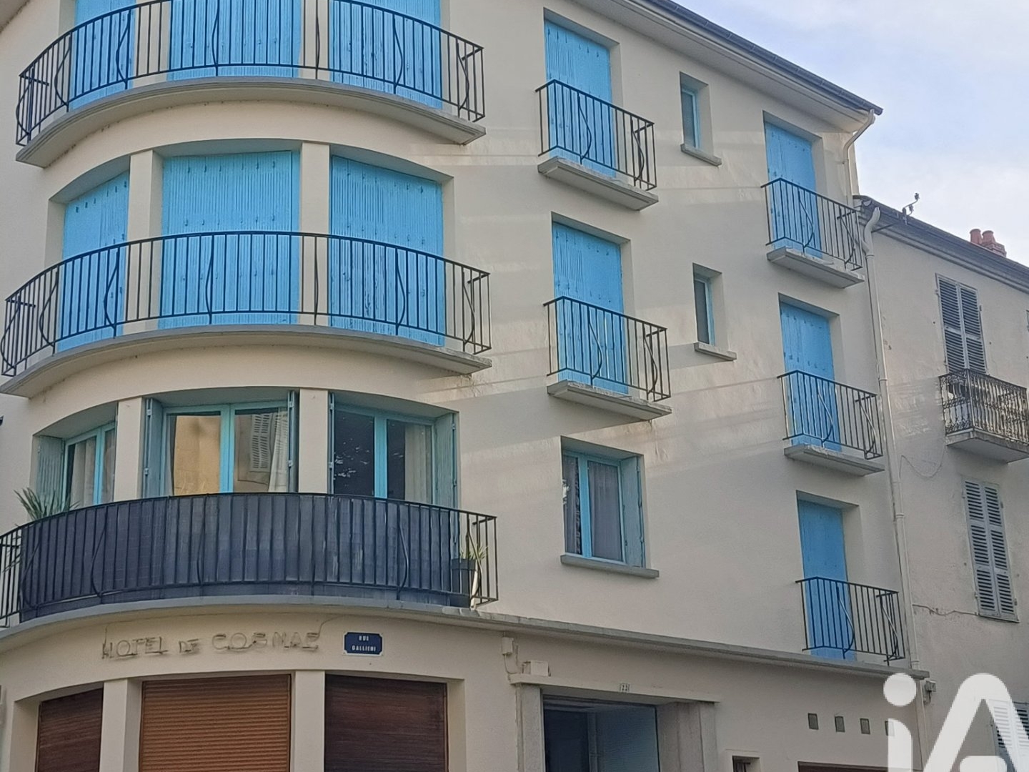 Bâtiment 512 m²