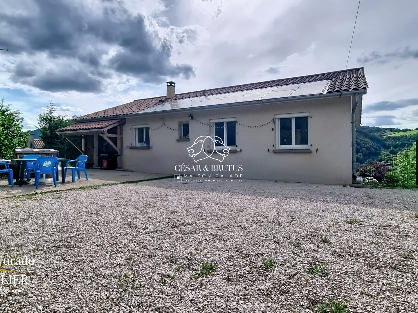 Maison à vendre - 9 pièces - 172m2 - Chambost-Allières (69870)