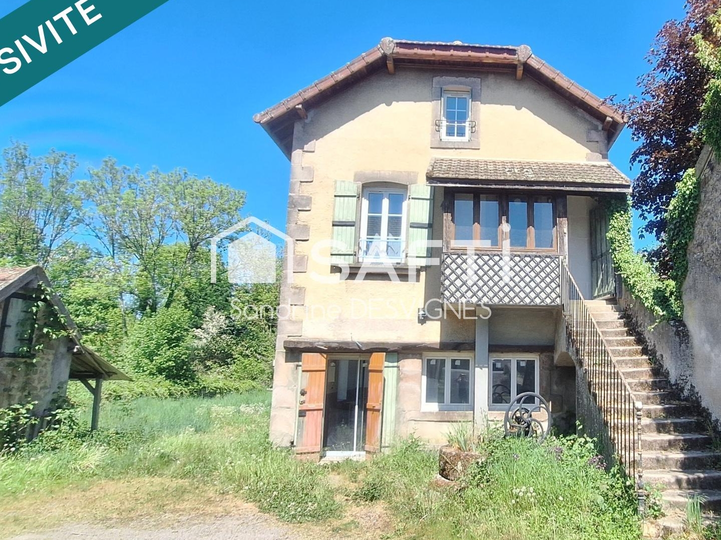 Maison 2 ch + studio indép. et dépendances