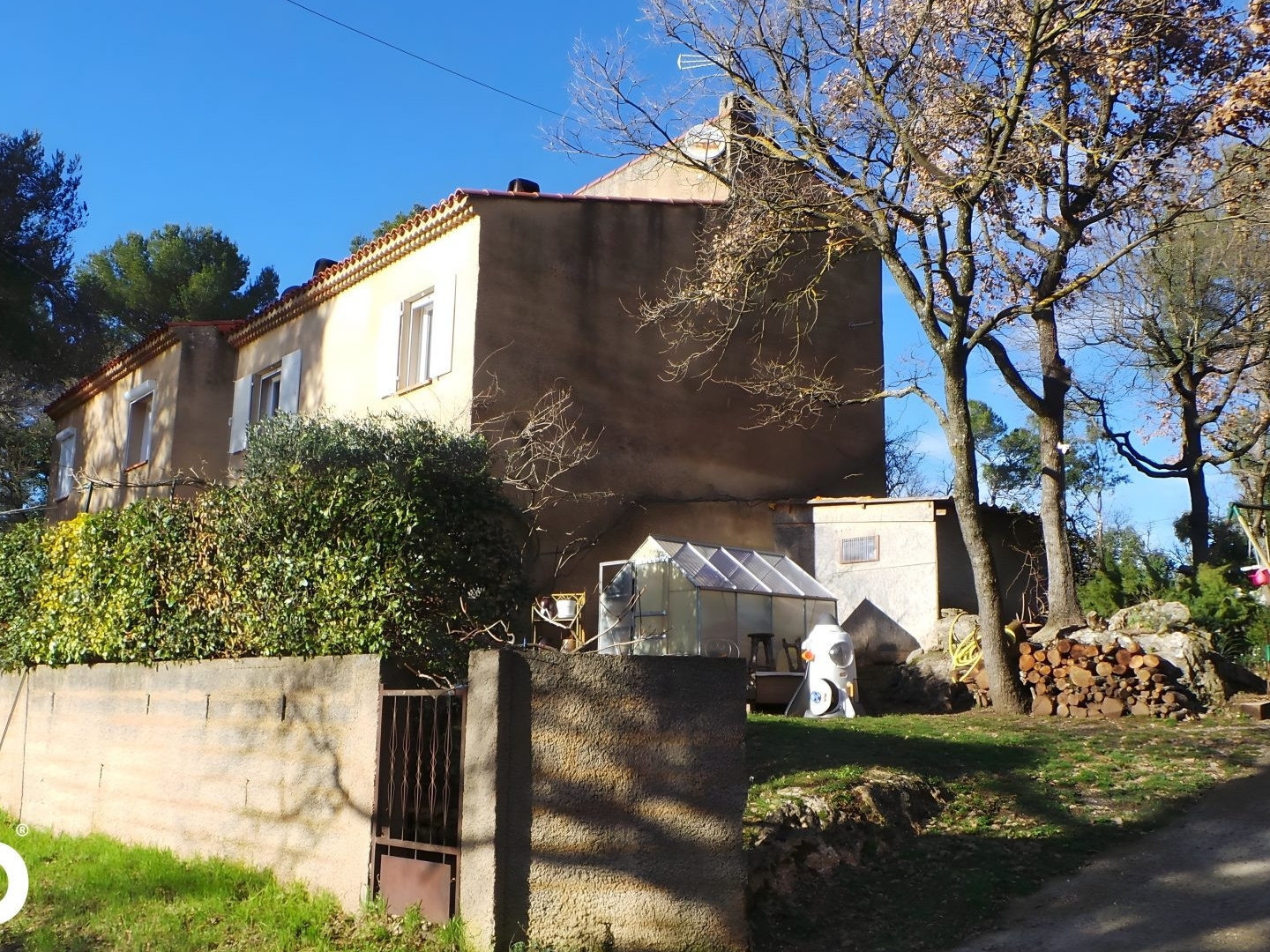 Maison familiale 152 m² avec piscine et terrain 3 780 m² - Rougiers (83) - Sans vis-à-vis