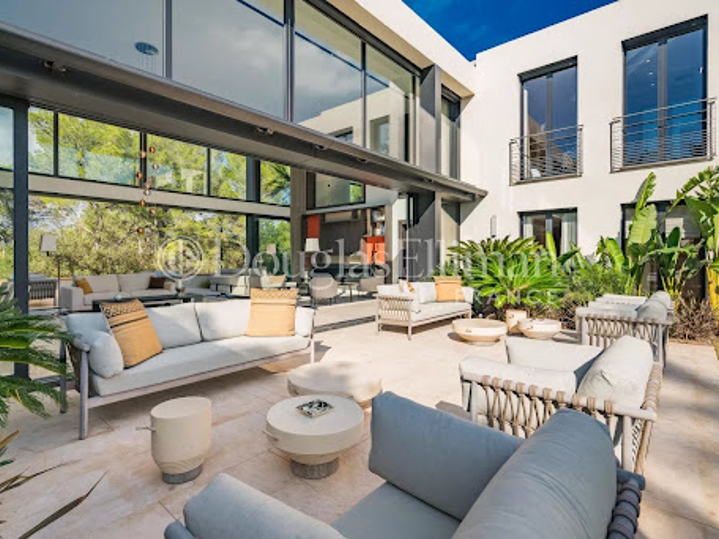 Maison à vendre - 6 pièces - 700m2 - Mougins (06250)