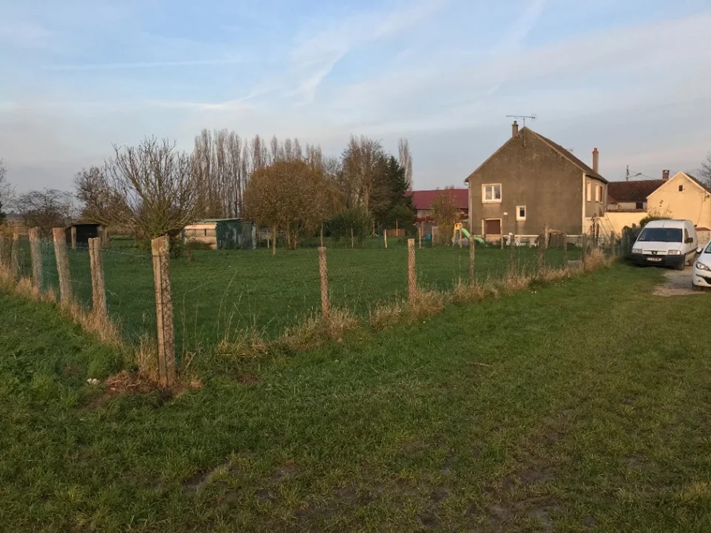 Terrain 350 m²